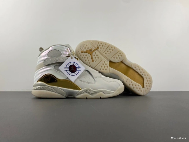 One Kick 832821-030 Jordan 8 Retro Champagne 0808